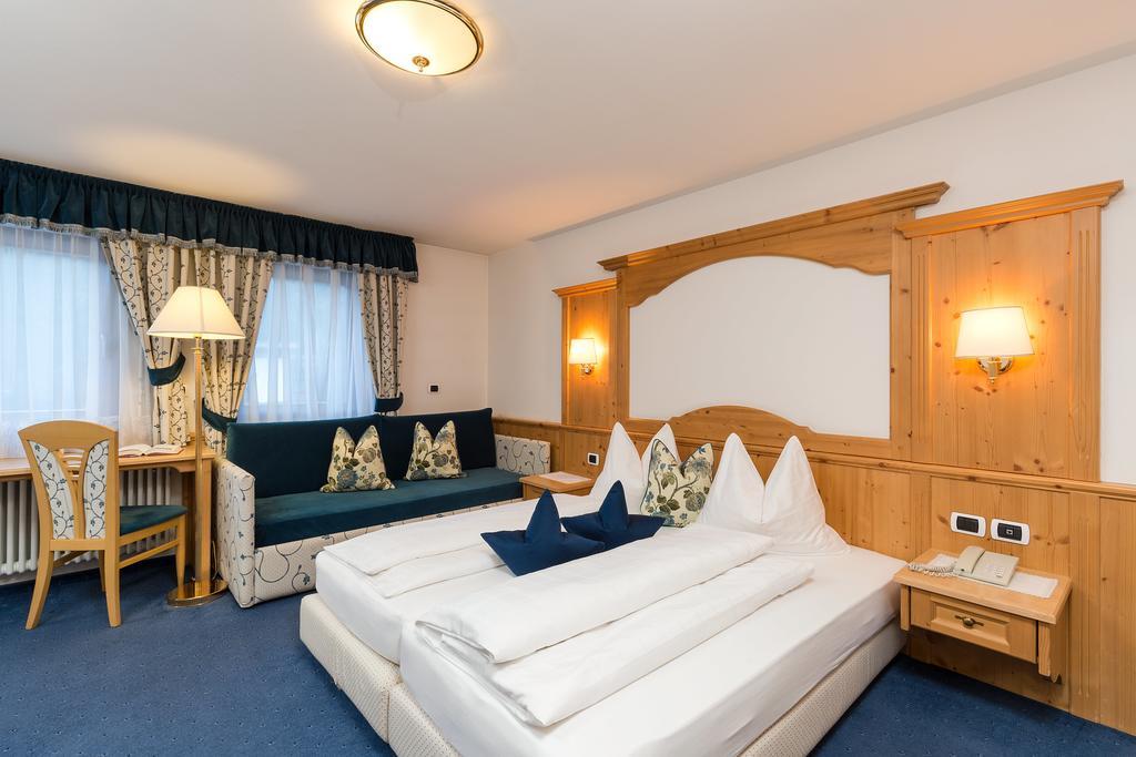 Hotel Bel Sit Corvara In Badia Εξωτερικό φωτογραφία