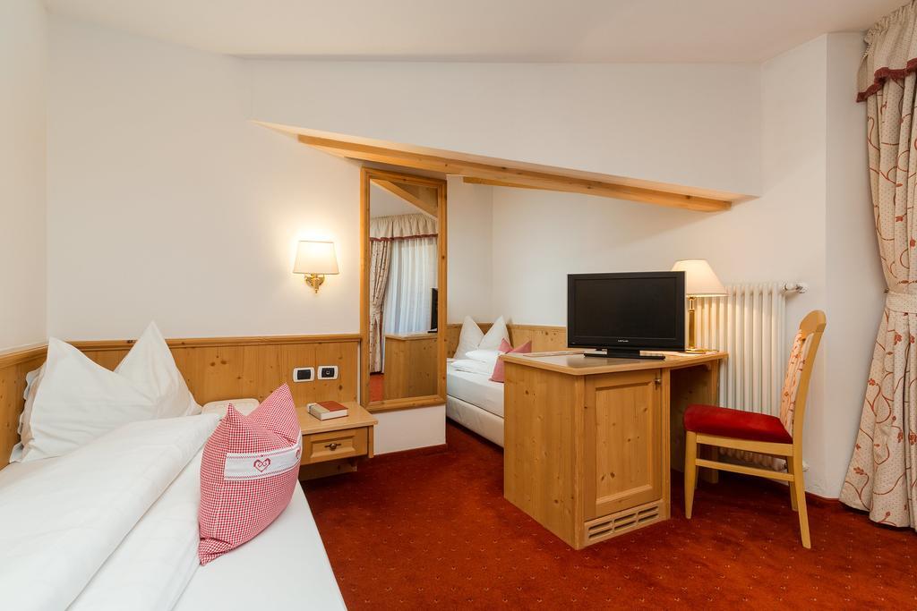 Hotel Bel Sit Corvara In Badia Εξωτερικό φωτογραφία