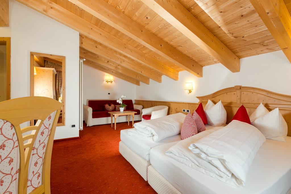 Hotel Bel Sit Corvara In Badia Εξωτερικό φωτογραφία